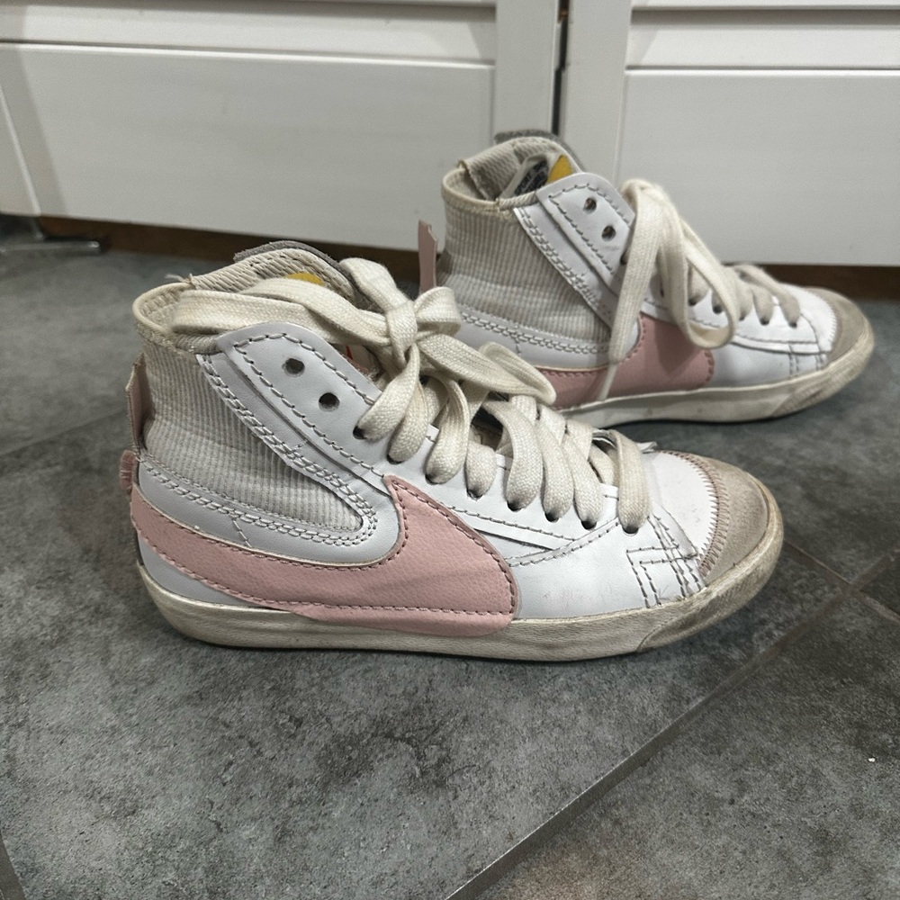 NIKE Blazer Mid 77 Jumbo Women's Shoe Size 6.5